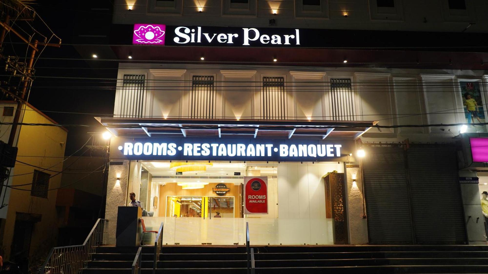 Hotel Silver Pearl Aligarh Exterior photo